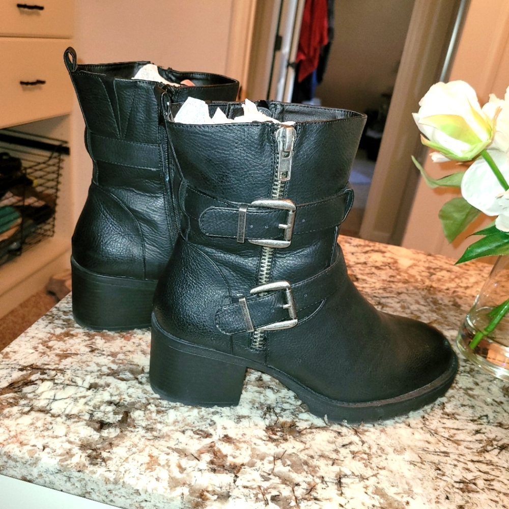 Ankle boots